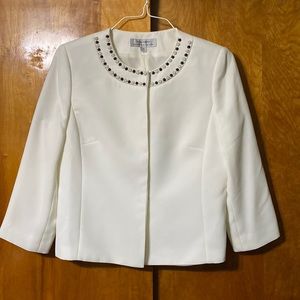 Tahari white button up blazer size 10